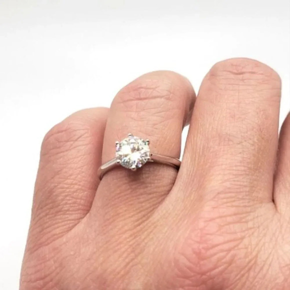 1ct Genuine Moissanite Diamond Solitaire Engagement Ring 925 Size 5, 6 Or 7 - Picture 2 of 8
